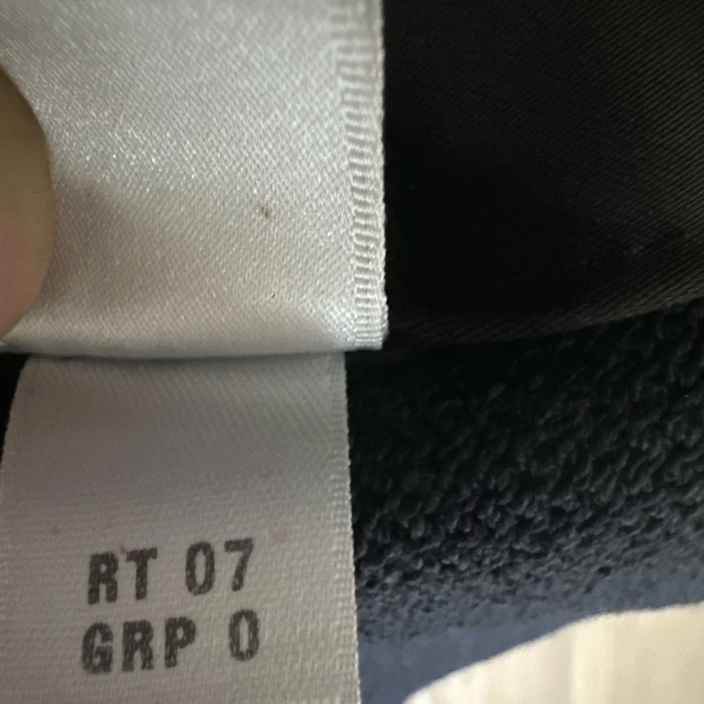 2006 ST JOHN EVENING BLACK SANTANA KNIT TUXEDO BLAZER- SALE - Picture 7 of 7